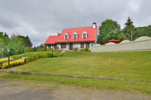 Chalet Beaux souvenirs saint-sauveur 49